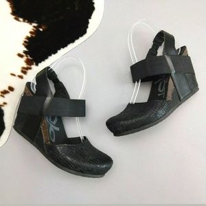 OTBT Rexburg wedge heels black boho chunky